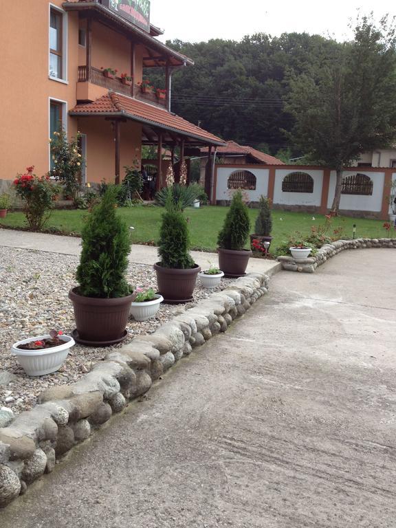 Complex Balkandzhii Aprilți Exterior foto